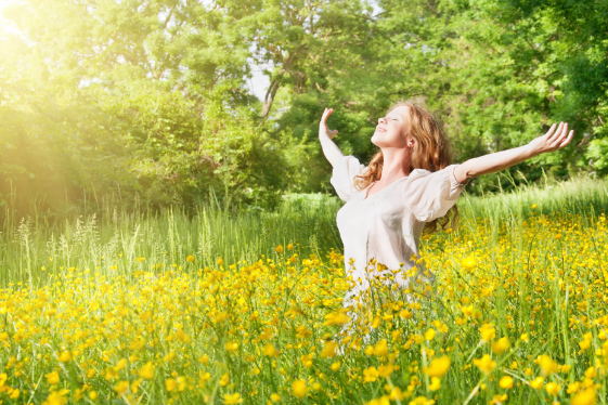 HAPPINESS, WOMEN ENJOYING IN SUNNY DAY