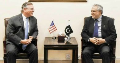 US Envoy meet isha dar