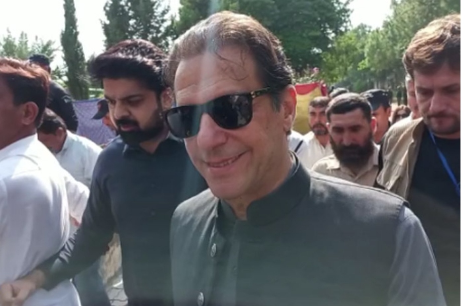 چیئرمین تحریک انصاف عمران خان  کیخلاف  دہشت گردی کا کیس ختم