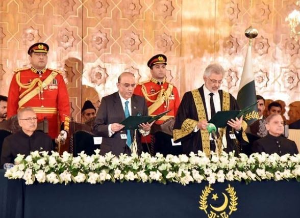 ASIF ALI ZARDARI OATH TAKING IN PRESIDENT HOUSE