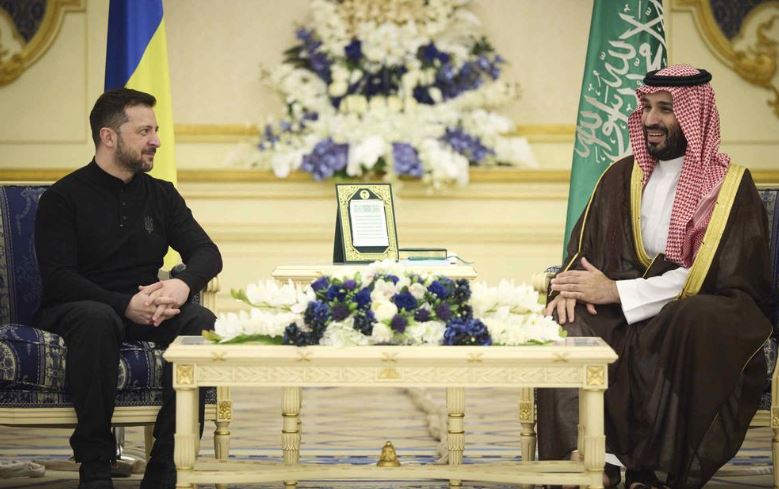 Ukrainian president meet crown prince salmanbinabdulaziz